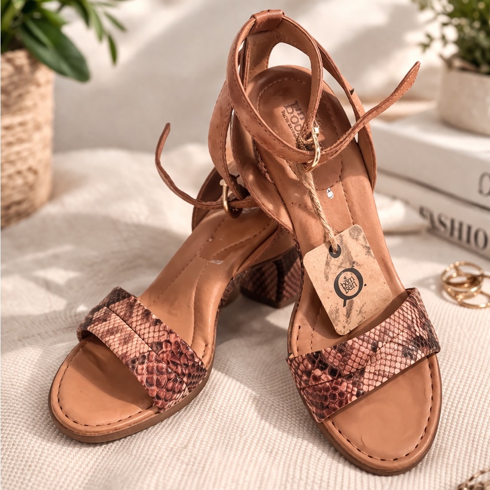 Born Women’s Leather Heeled Sandals – Brand New (No Box) Size 7